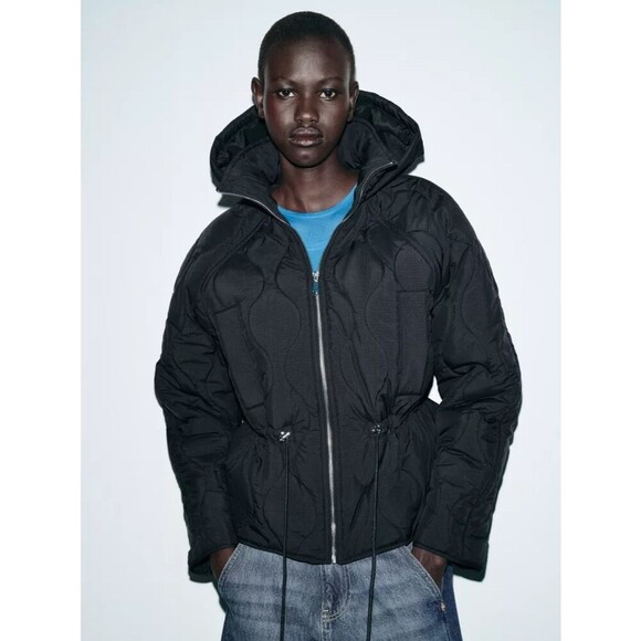 Zara Jackets & Blazers - ZARA HOODED PUFFER JACKET